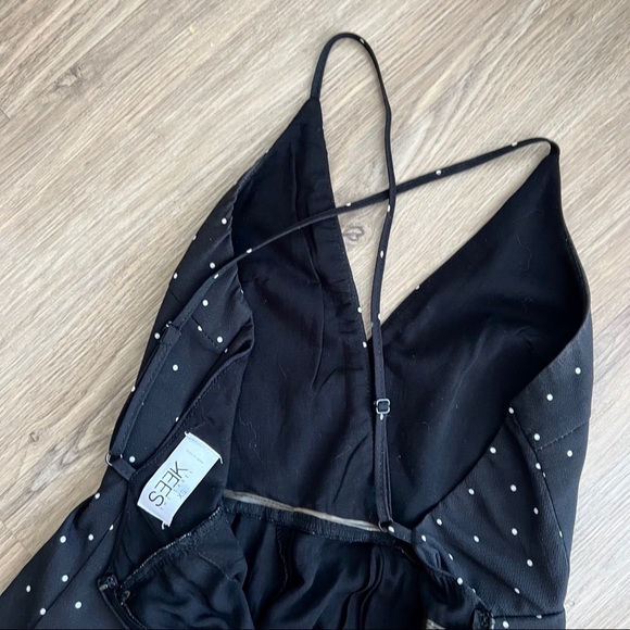 BLACK & WHITE POLKA DOT ROMPER - Picture 5 of 5